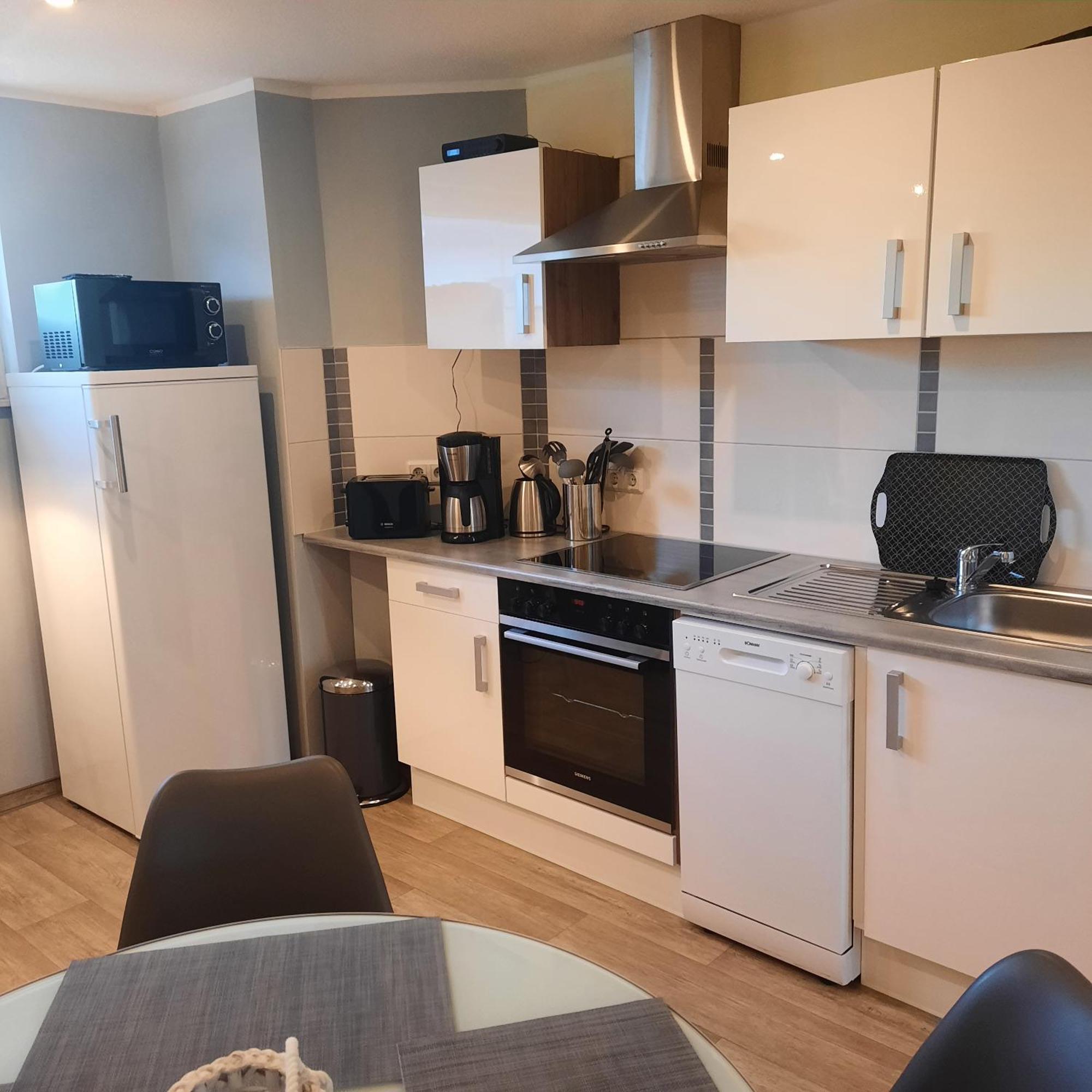 Theunis Ferienwohnung Karlshagen Bagian luar foto